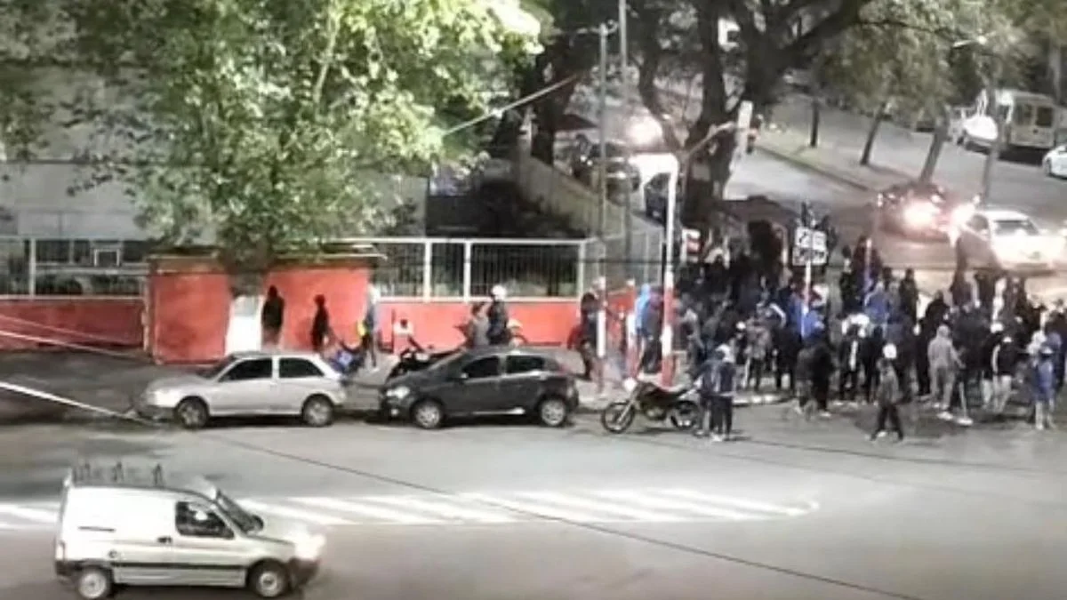 Hinchas de Gimnasia respondieron con las pintadas