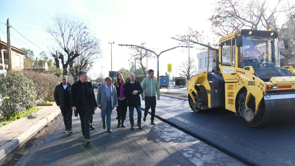 Empezaron a asfaltar Diagonal 74 en el acceso a La Plata