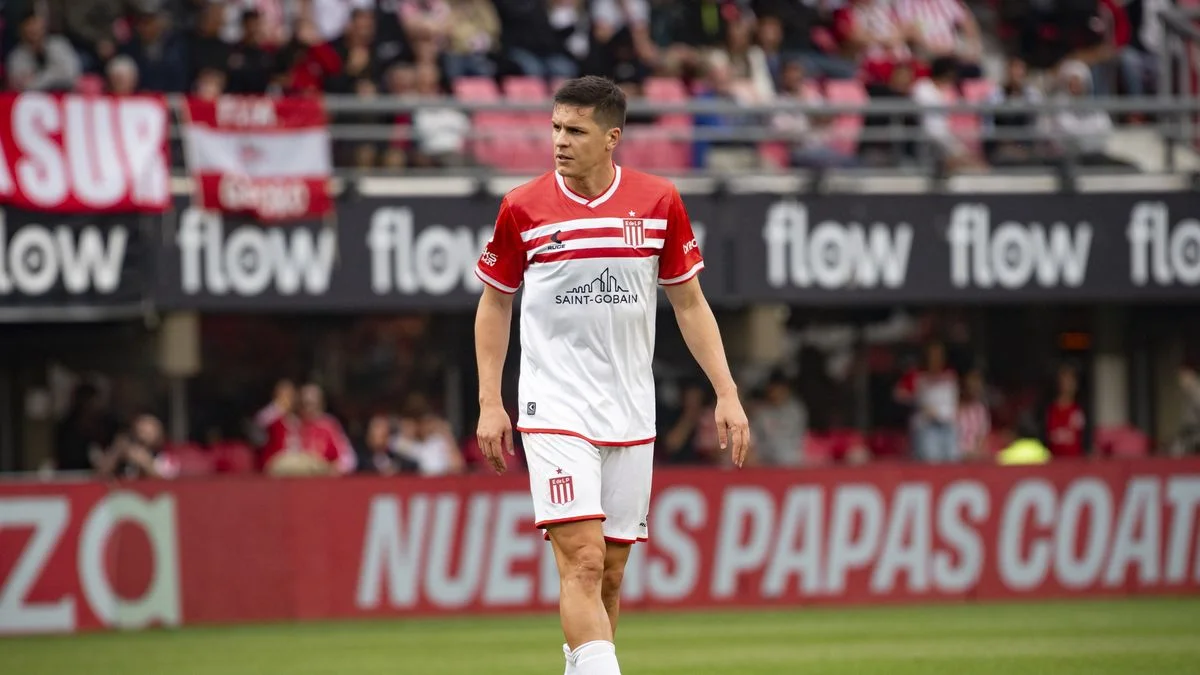 Estudiantes busca un triunfo en su primer partido como local