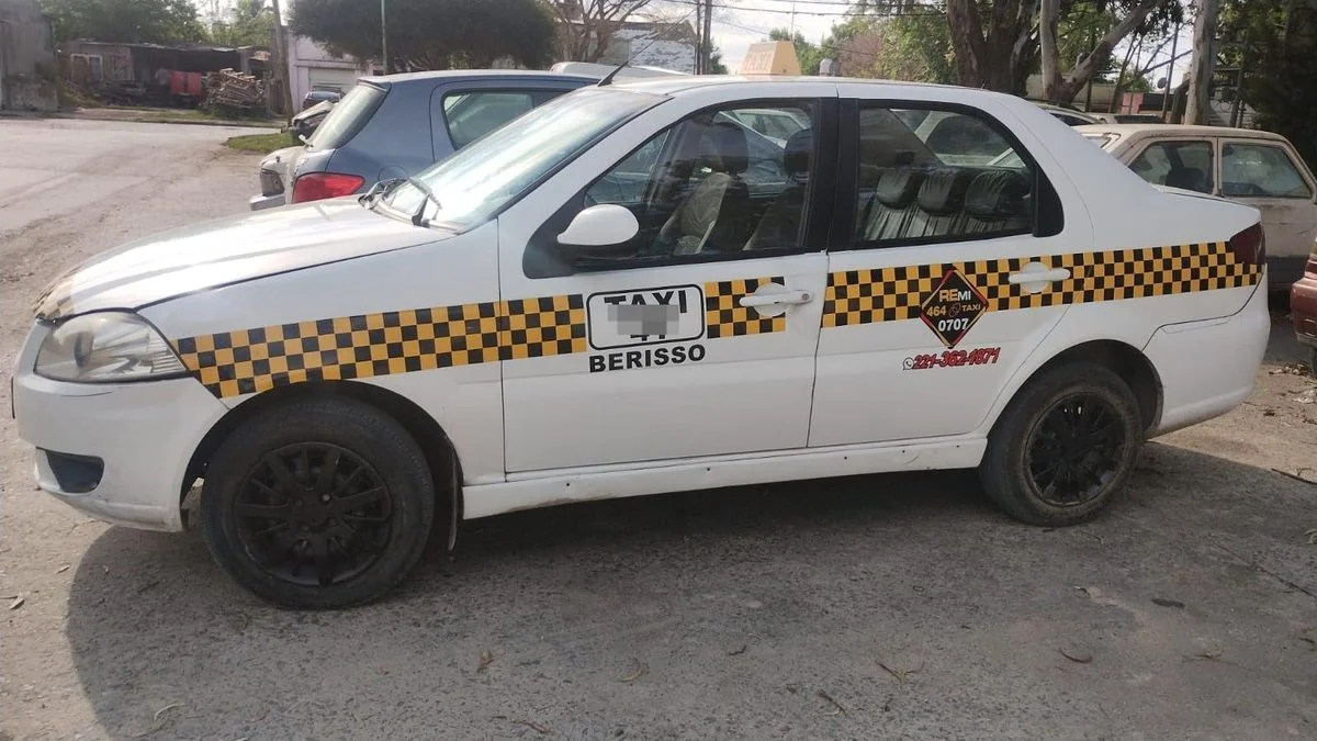 Chocó una bicicleta y se fue a lavar el auto en Berisso