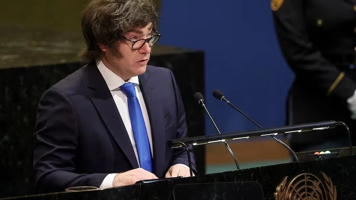 La aprobación del gobierno de Milei, en caída libre