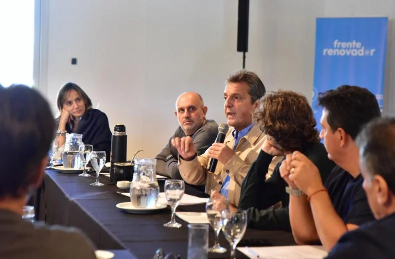Sergio Massa llamó a contribuir a la unidad y pidió que "que no haya vanidades, egos, ni caprichos"