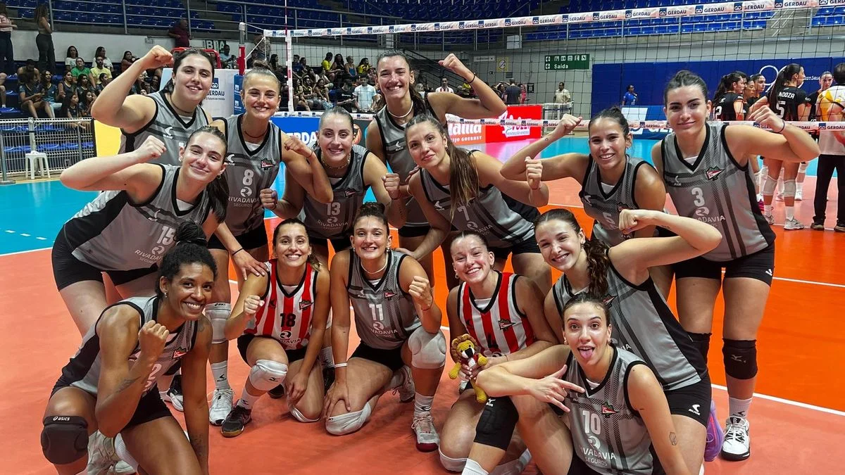 Estudiantes consiguió un triunfo histórico y es semifinalista del Sudamericano