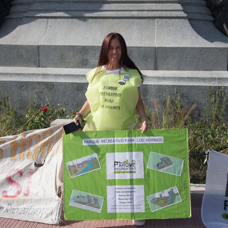 Asambleístas de inundados de La Plata realizaron jornada de concientización en Plaza San Martín