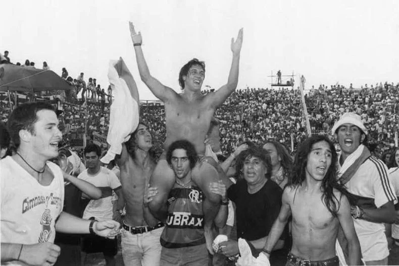 Gimnasia da la vuelta ol&iacute;mpica en el Estadio Juan Carmelo Zerillo tras conquistar la Copa Centenario