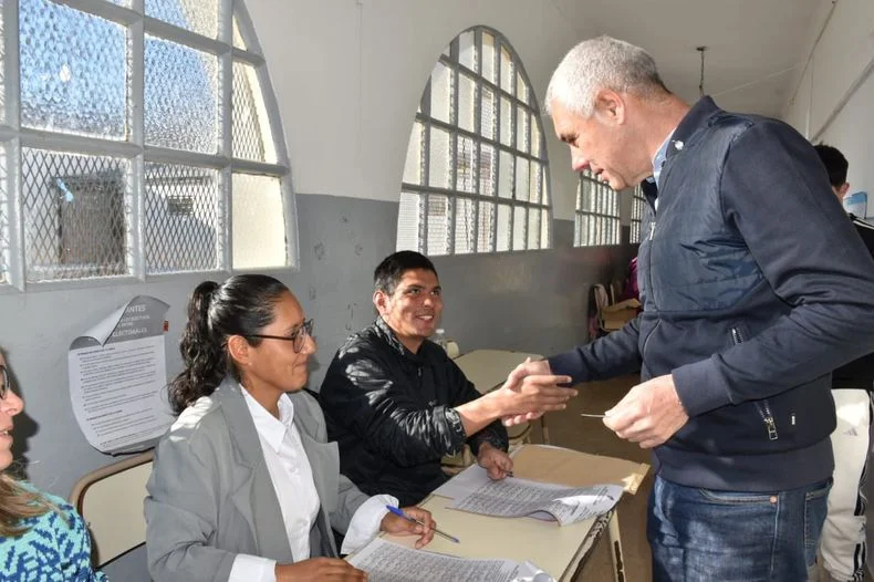 Fabi&aacute;n Cagliardi, intentende de Berisso, vot&oacute; por la ma&ntilde;ana