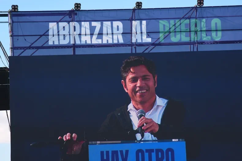 El acto del Movimiento Derecho al Futuro en La Plata