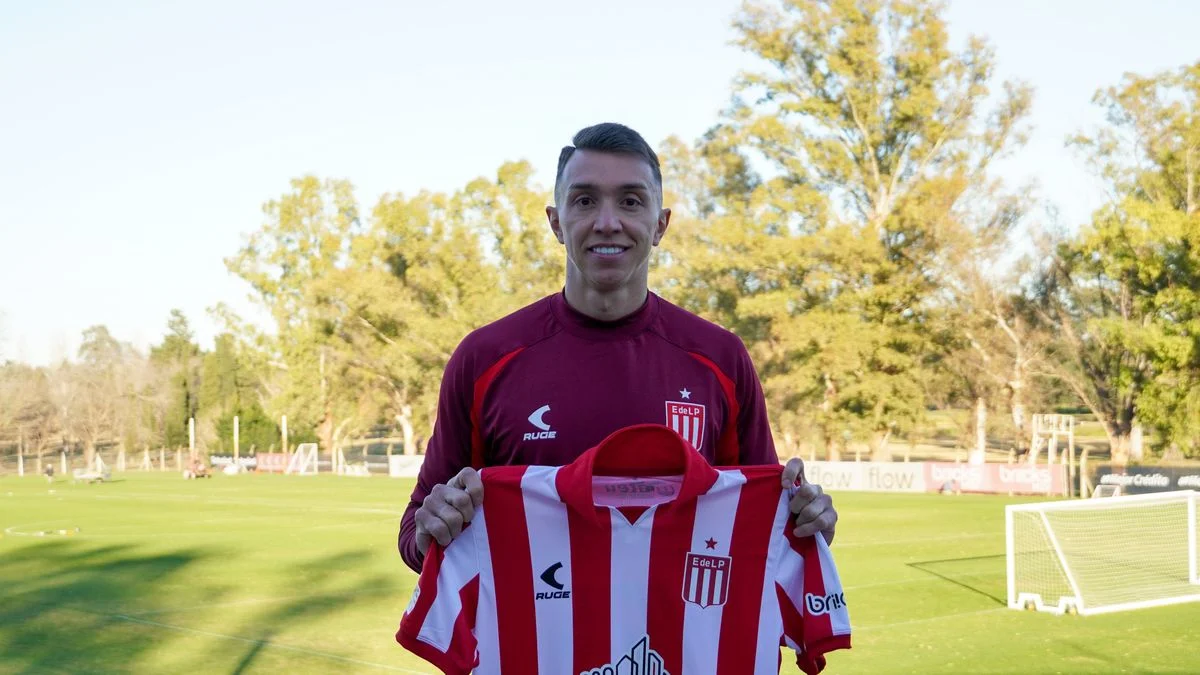 Hay arquero: Estudiantes presentó a Fernando Muslera como flamante refuerzo