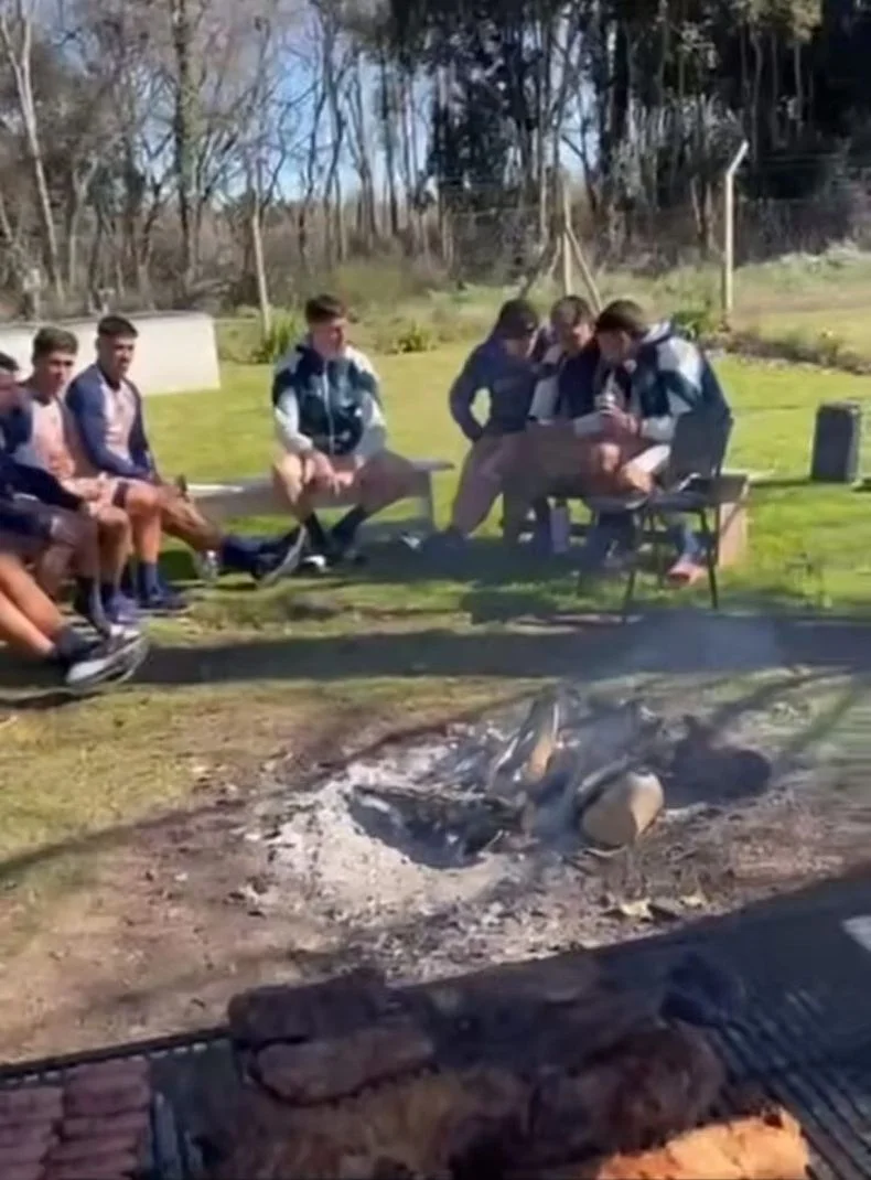 El plantel de Gimnasia disfrut&oacute; un buen momento en Estancia Chica