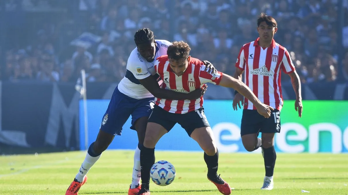 Estudiantes le arruinó la fiesta a Gimnasia sobre el final