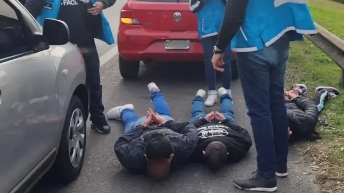 Cayó una banda que operaba en la cárcel de Romero y captaba víctimas por Facebook