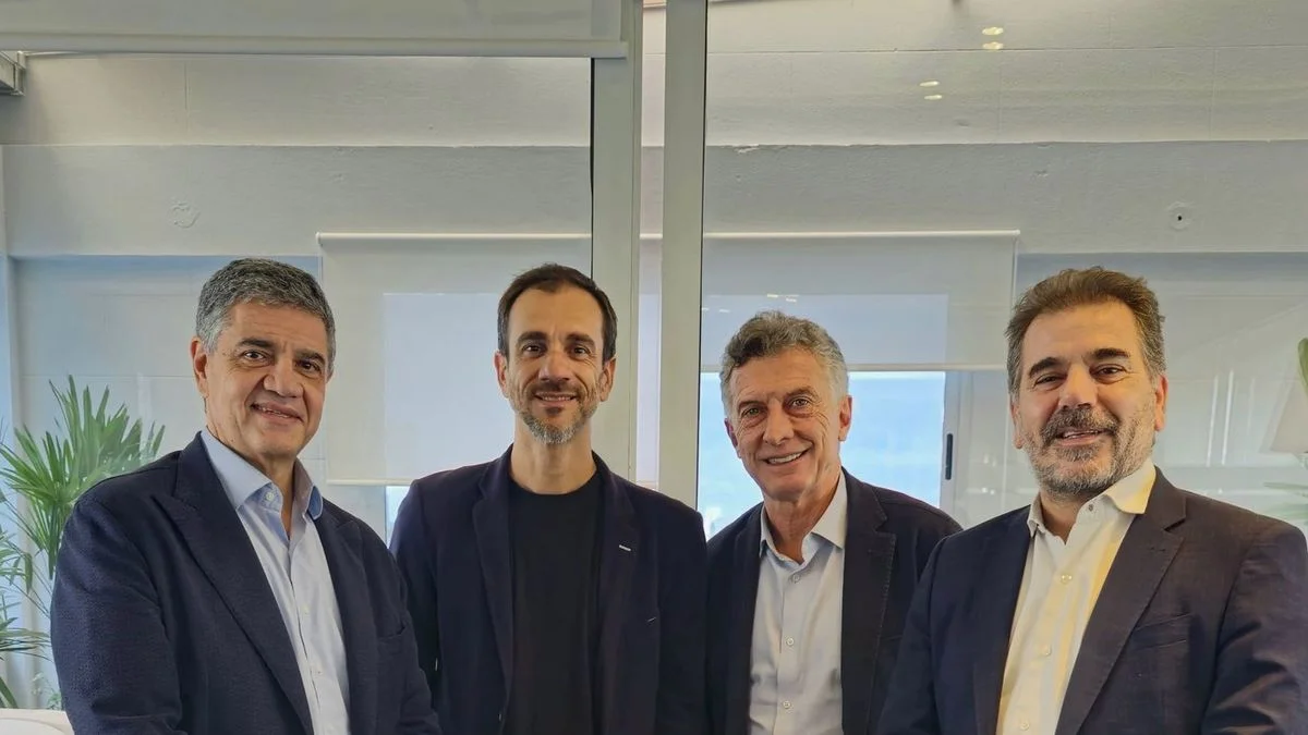 Mauricio Macri no afloja y pone condiciones para un acuerdo con LLA