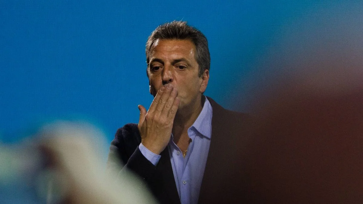 Sin acto pero con un video, Sergio Massa sumó el Día de la Lealtad a la campaña de Fuerza Patria