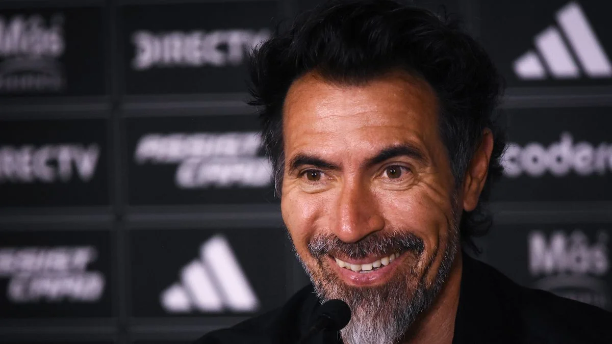 Eduardo Dominguez habló sobre la chance de dirigir a Boca