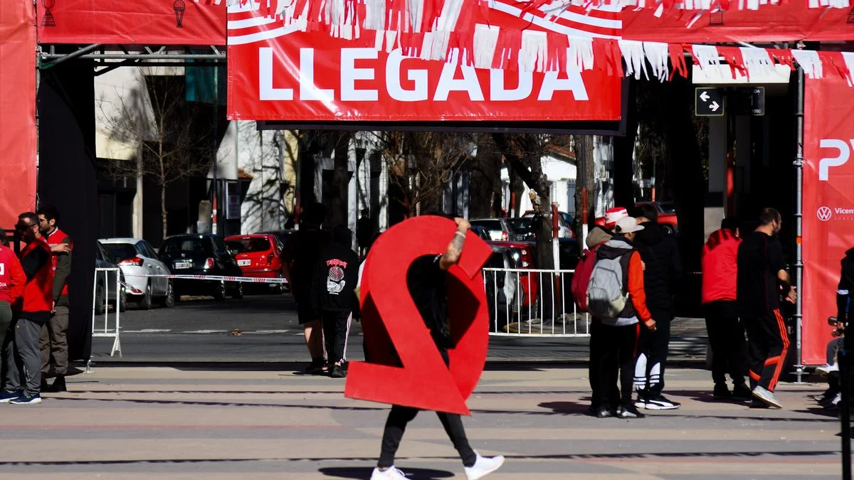 Continúan los festejos por el 120 aniversario de Estudiantes