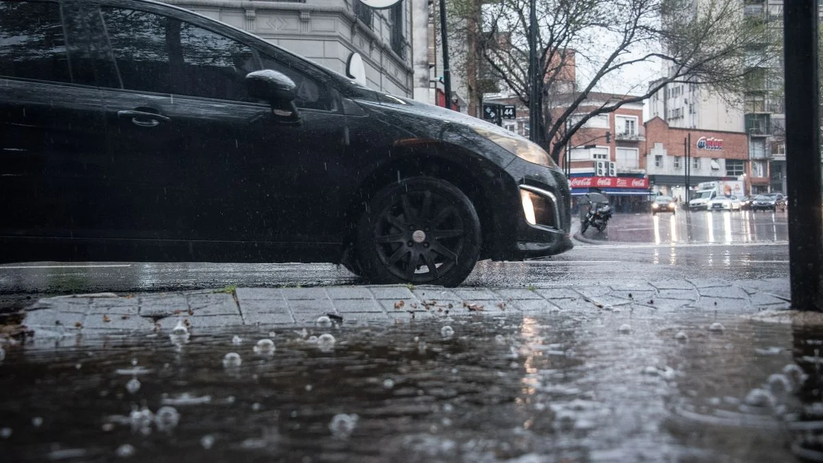 Lanzaron un nuevo alerta amarillo por tormentas en La Plata
