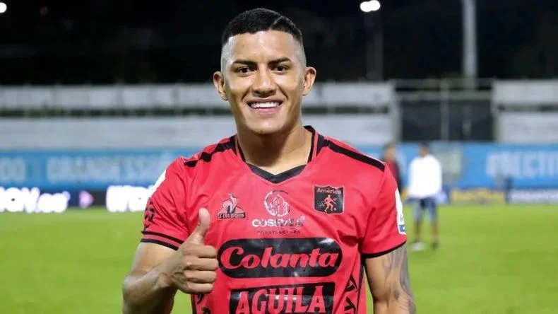 Cristian Barrios no llegar&aacute; a Gimnasia en este mercado de pases