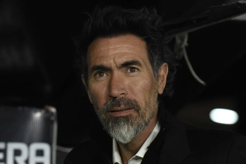 Eduardo Domínguez quiere hacer creer a la gente de Estudiantes