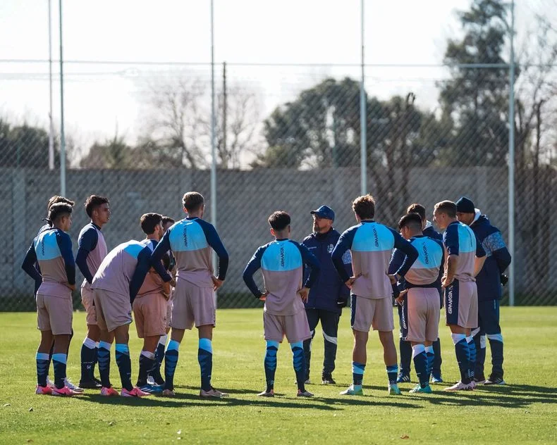 Una buena prueba tuvo el Gimnasia de Alejandro Orfila, que comienza a dar indicios de su idea de juego