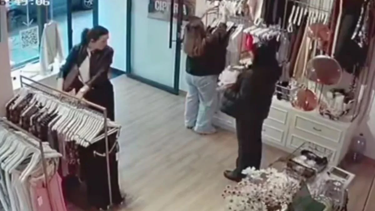 Un local de ropa de La Plata escrachó a dos mecheras: "Increíble, pero real"