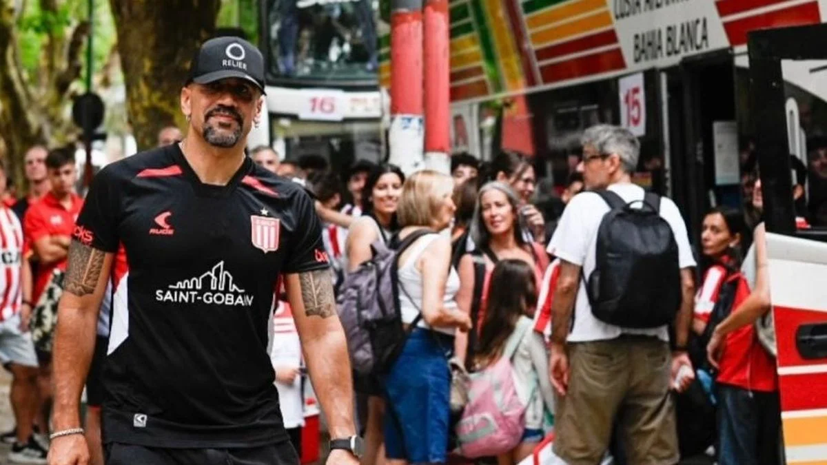Juan Sebastián Verón como un hincha más de Estudiantes