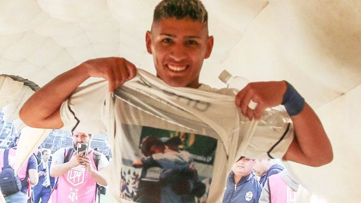 Eric Ramírez recordó a Diego Armando Maradona tras meterse en la final