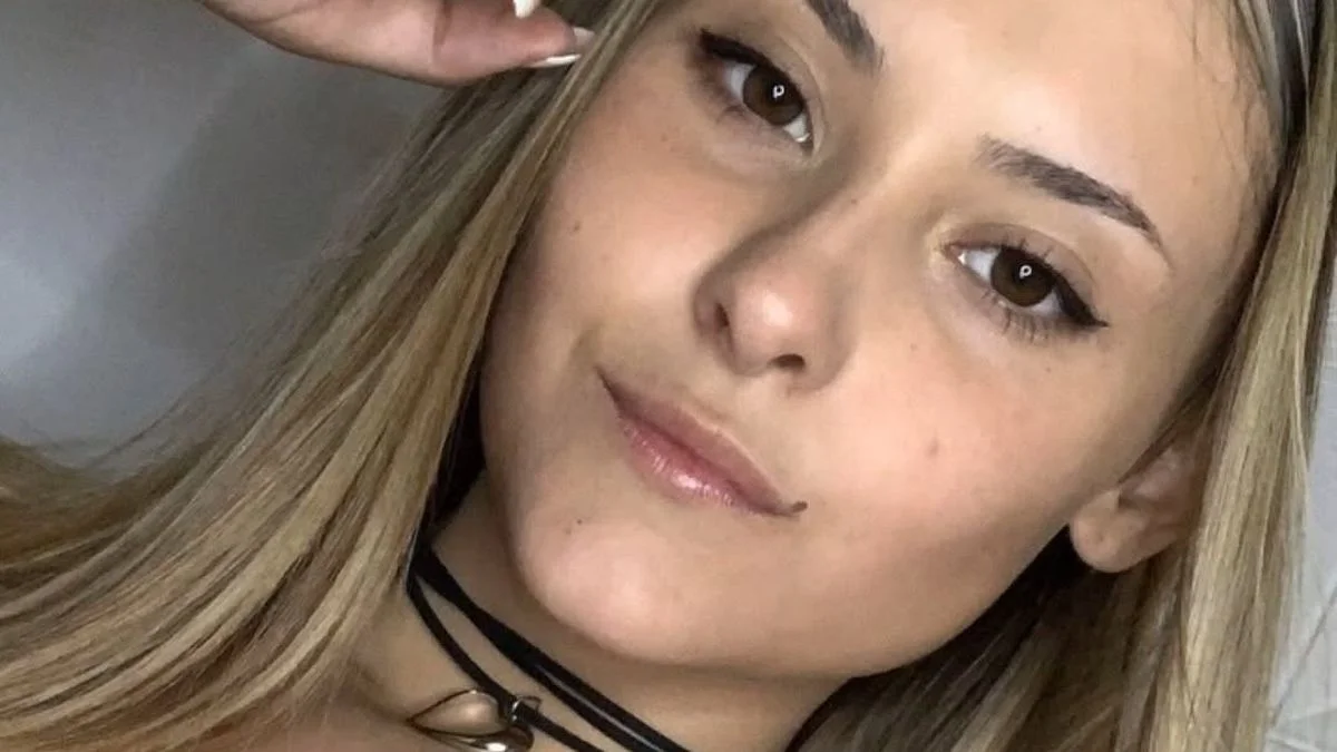 Abrieron el celular de Ainara Buschiazzo, la joven que se suicidó en Berisso y piden investigar al novio