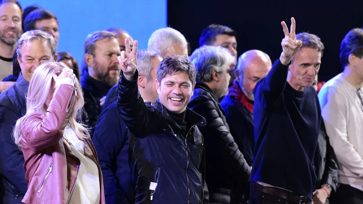 Kicillof encabeza una cumbre con intendentes y baja un mensaje de cara a octubre
