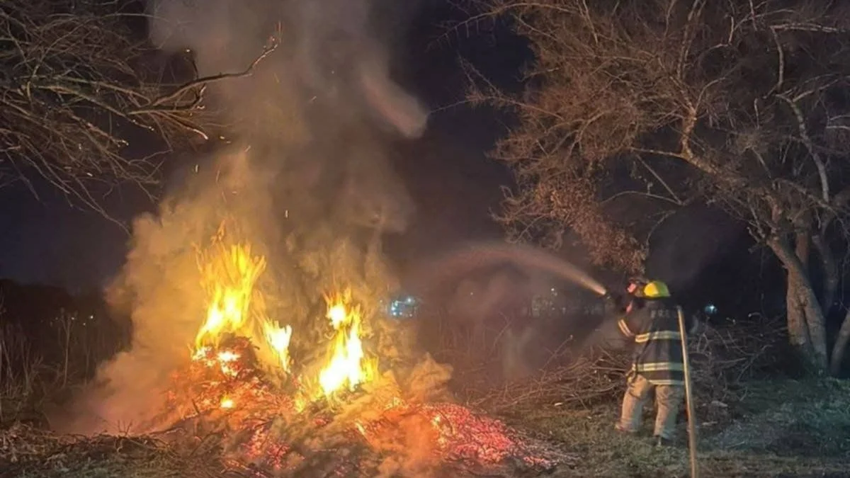 Madrugada de incendios en La Plata