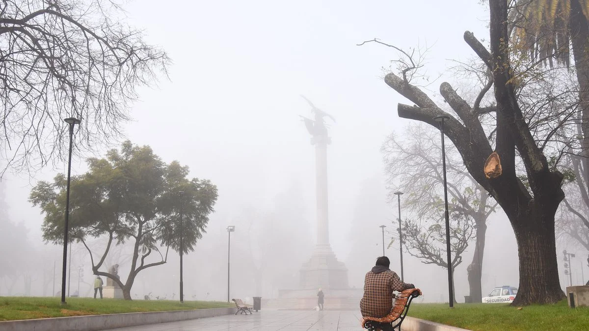 Como Londres: La Plata y un martes con la niebla como protagonista