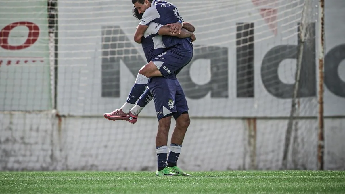 La Reserva de Gimnasia aulló fuerte en Junín