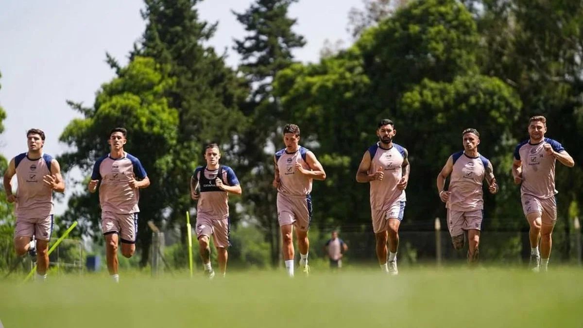 Un delantero de jerarquía podría llegar a Gimnasia