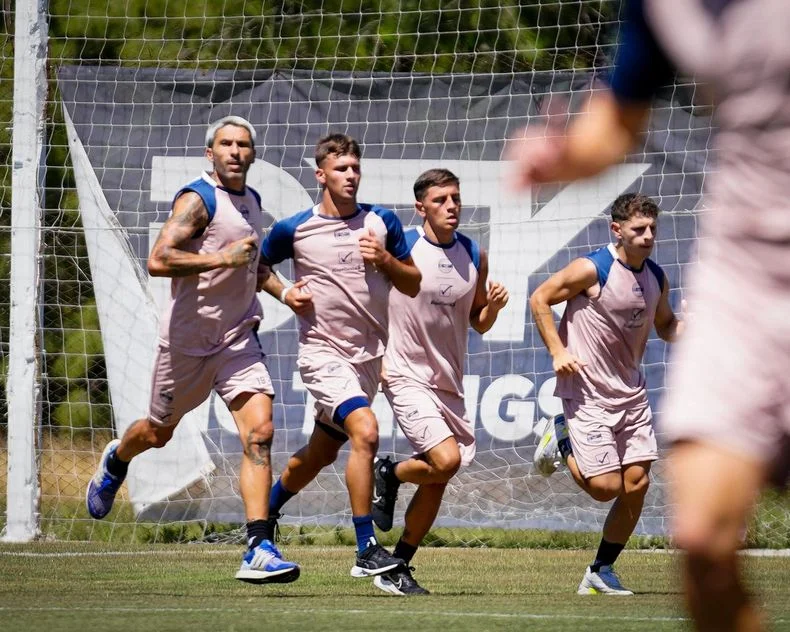Gimnasia trabaja en Estancia Chica y busca rival para su primer amistoso