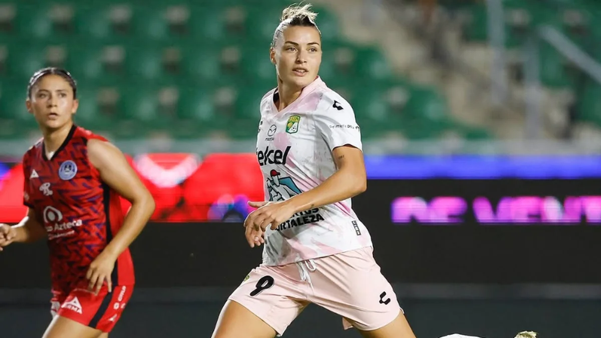 Julieta Lema tuvo su estreno en el fútbol grande de México