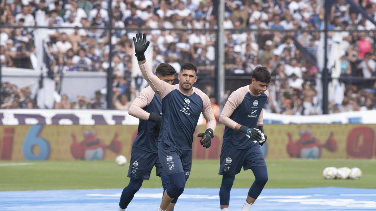 En Gimnasia inicia una semana clave con la mira puesta en Nelson Insfrán