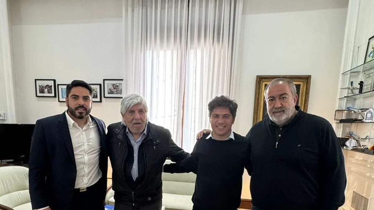 Axel Kicillof participó del plenario de la CGT Regional La Plata
