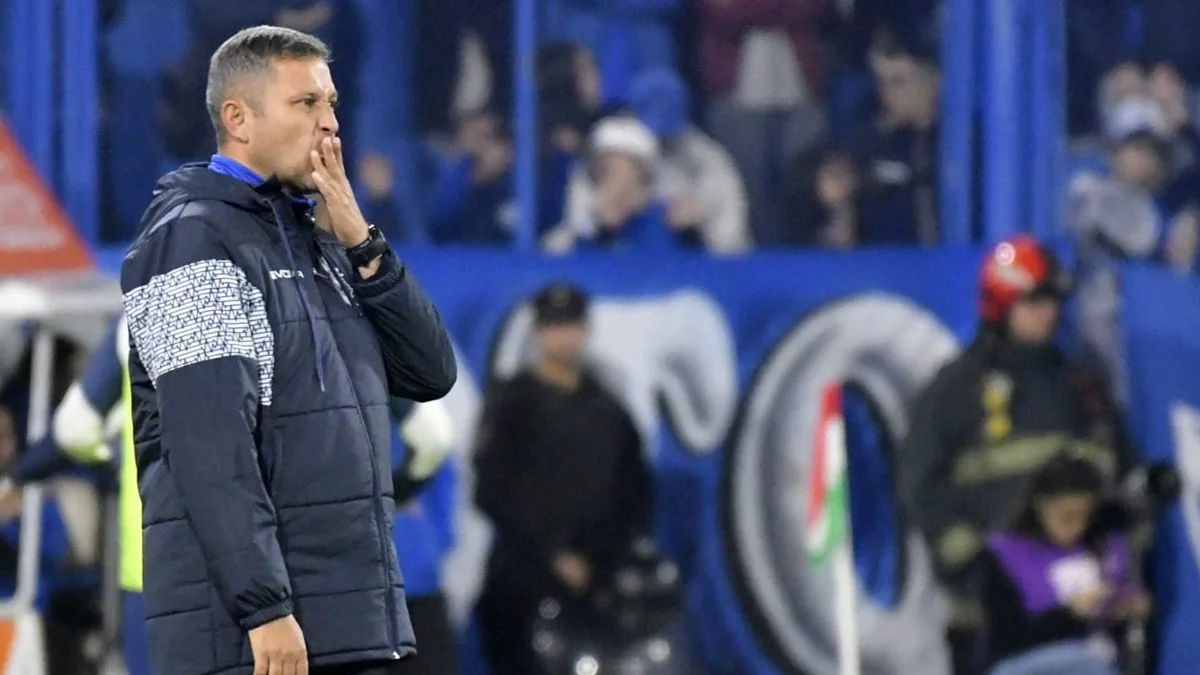 "Tengo fuerzas para seguir al frente de este plantel". Diego Flores habló tras la eliminación de Gimnasia