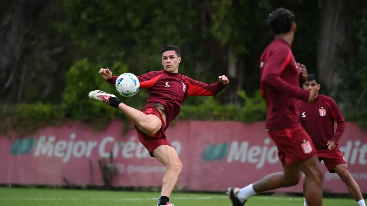 Eduardo Domínguez tiene la formación de Estudiantes para la final