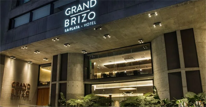 El Hotel Grand Brizo de La Plata, el elegido por Fuerza Patria