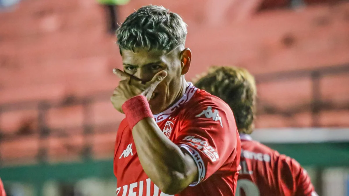 La Perla de Patricios: el gran momento de Eric Ramírez en Huracán