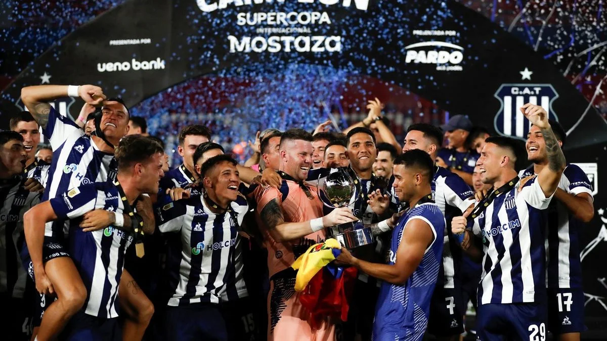Talleres venció a River y conquistó la Supercopa Internacional