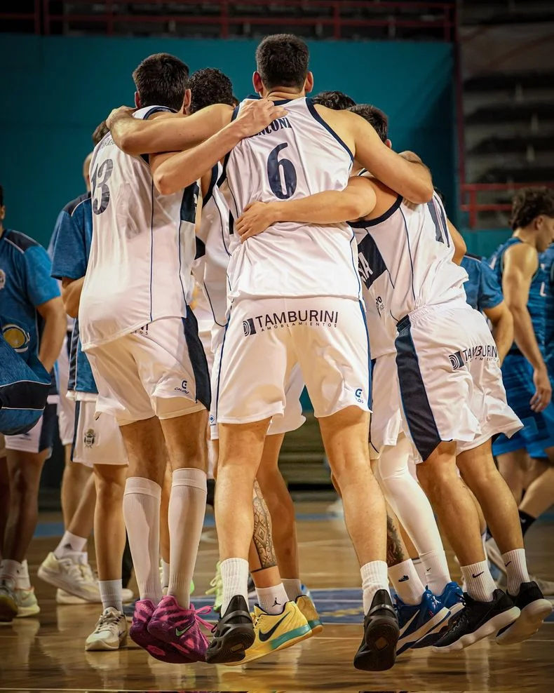 El b&aacute;squet de Gimnasia logr&oacute; dos triunfazos en la ruta