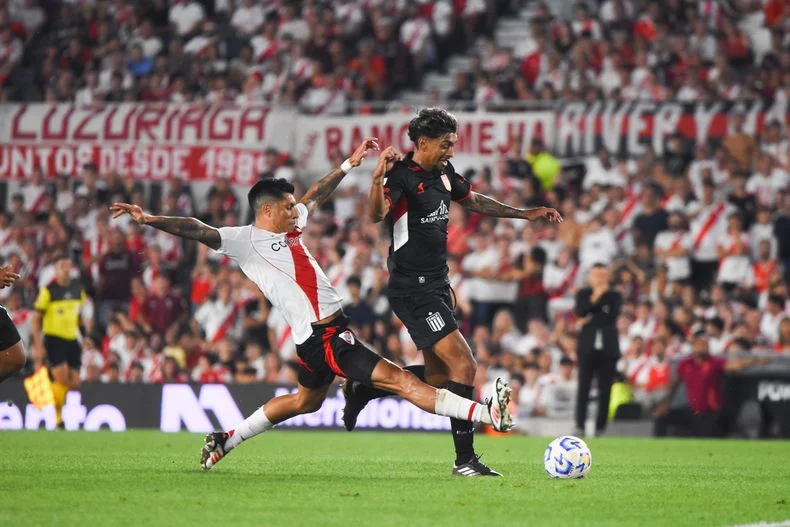 A partir de la expulsi&oacute;n de Enzo P&eacute;rez, Estudiantes empez&oacute; a crecer en el partido
