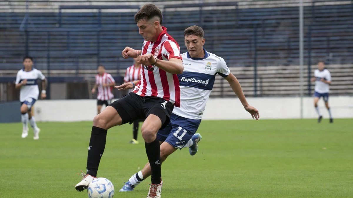 Las Reservas de Gimnasia y Estudiantes con fixture definido