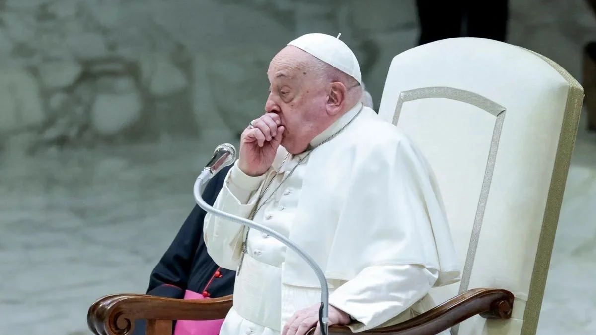 El Papa Francisco amaneció estable pero sigue con pronóstico reservado
