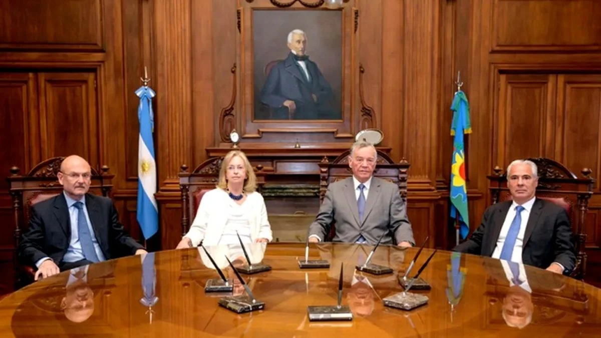 La Corte Suprema de la Provincia se metió en el debate por el desdoblamiento de las elecciones