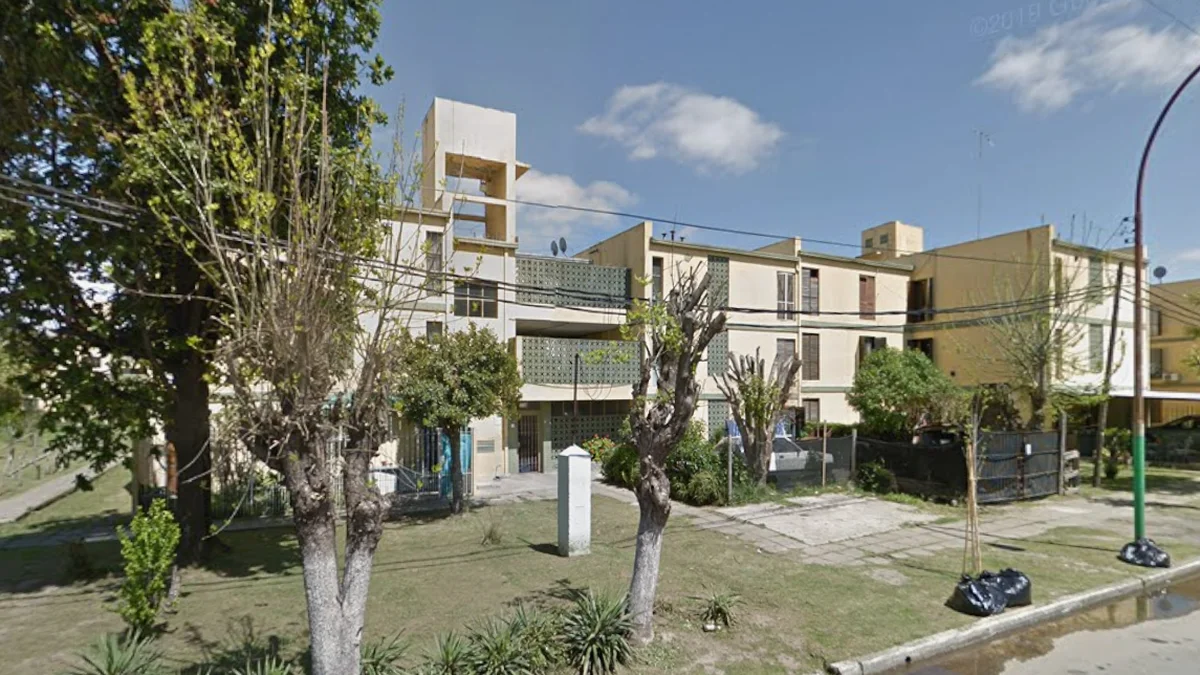 Vio a su ex con otro y le partió la cabeza a botellazos en La Plata