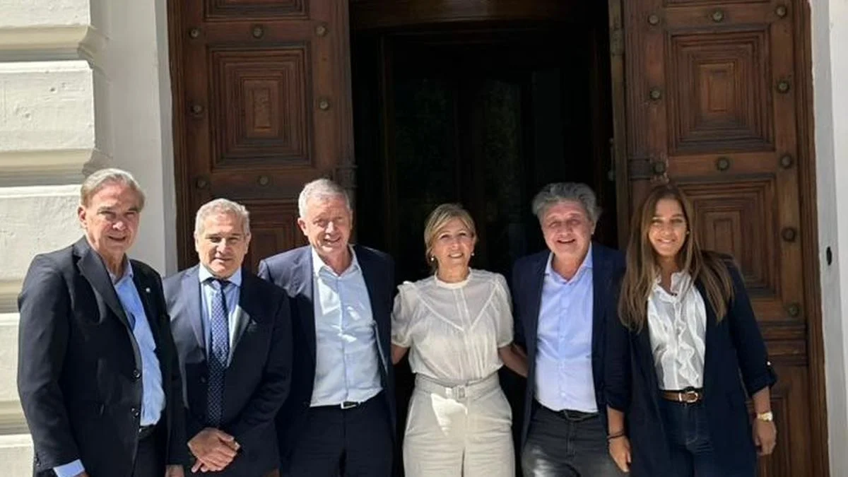Pichetto y Monzó se reunieron con libertarios dialoguistas en La Plata