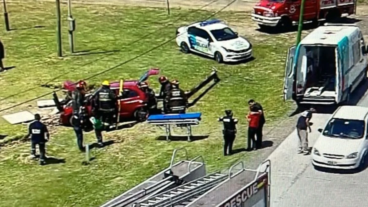 Perdió el control y chocó en Punta Lara