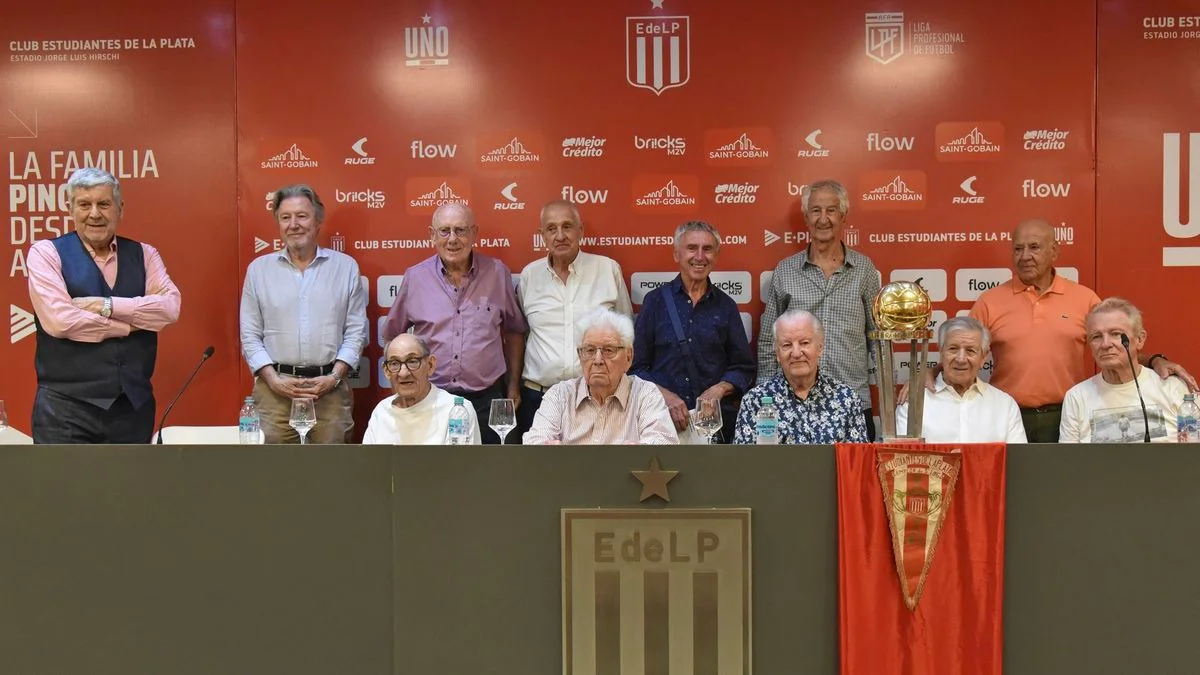 Estudiantes homenajeó a "La Tercera que mata" en UNO